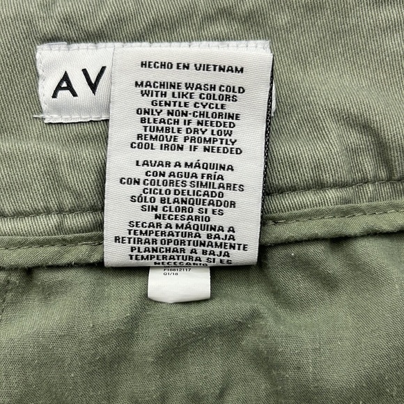 Ava Viv Shorts Size 16W - Picture 5 of 16